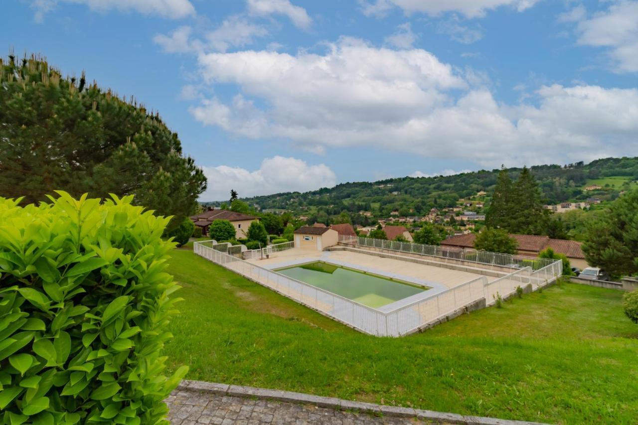 La Sarlaterra - Appt Avec Piscine Partagee Apartment Exterior photo